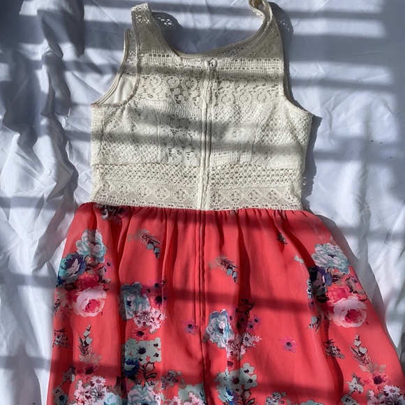 Flowy floral dress - Picture 4 of 4